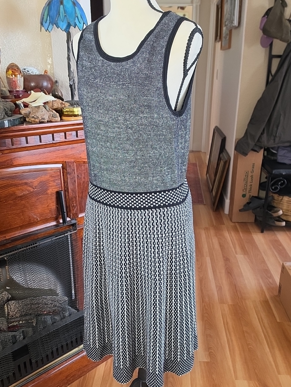 41 Hawthorn Black and Gray Sleeveless Heavy Knit Midi Dress